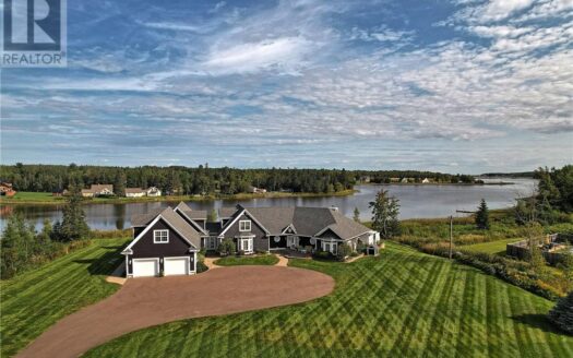 5000sqft Waterfront Property